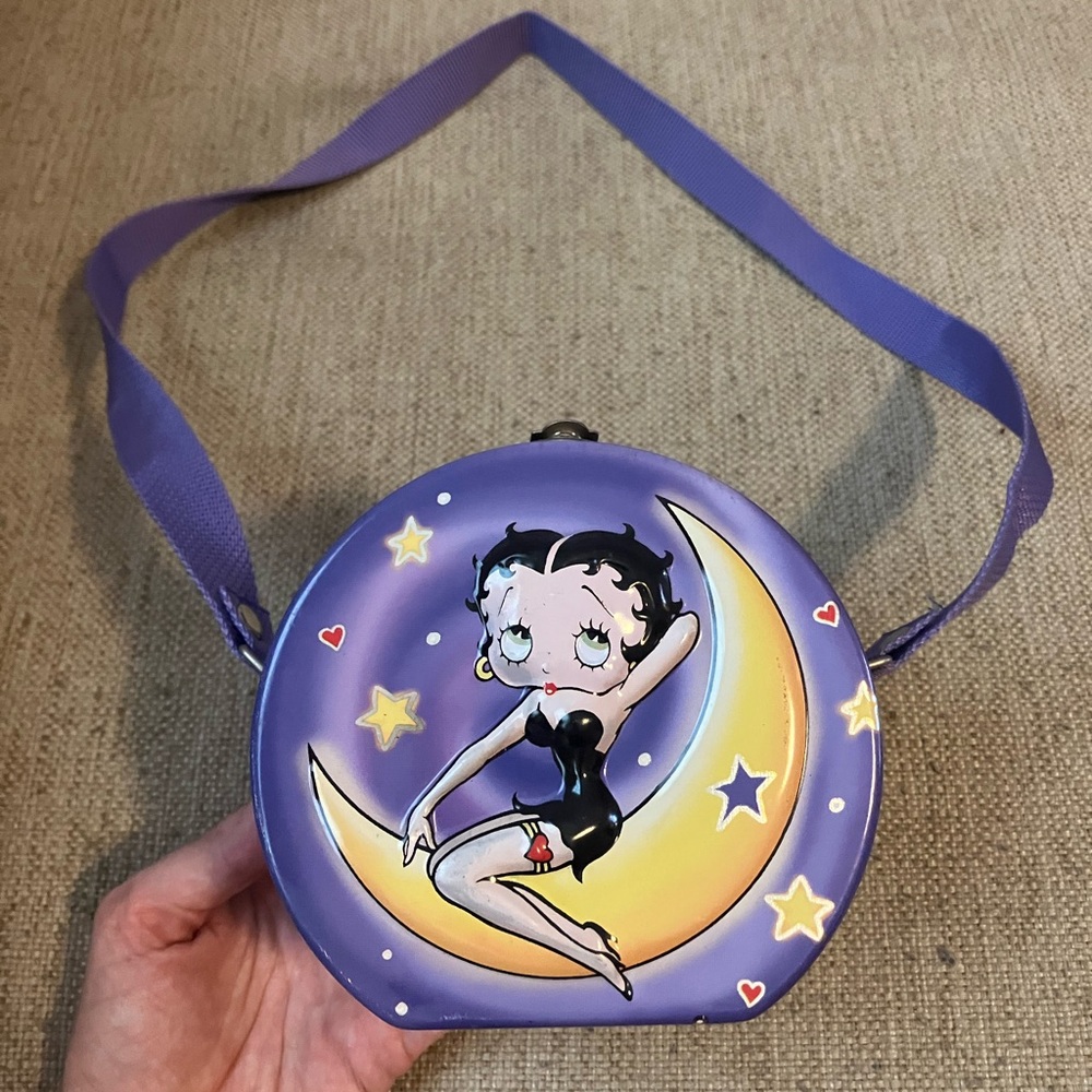 Vintage 2001 Betty boop tin bag